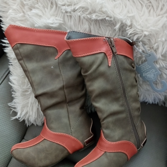Disney store Raya Girls dress boots size 7 - Picture 8 of 9